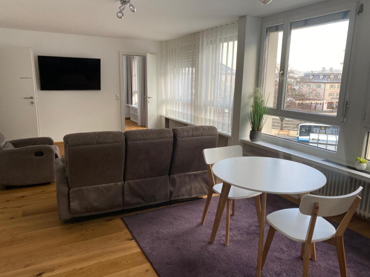 Zimmer & Appartements Am Schlossplatz Hohenems Extérieur photo