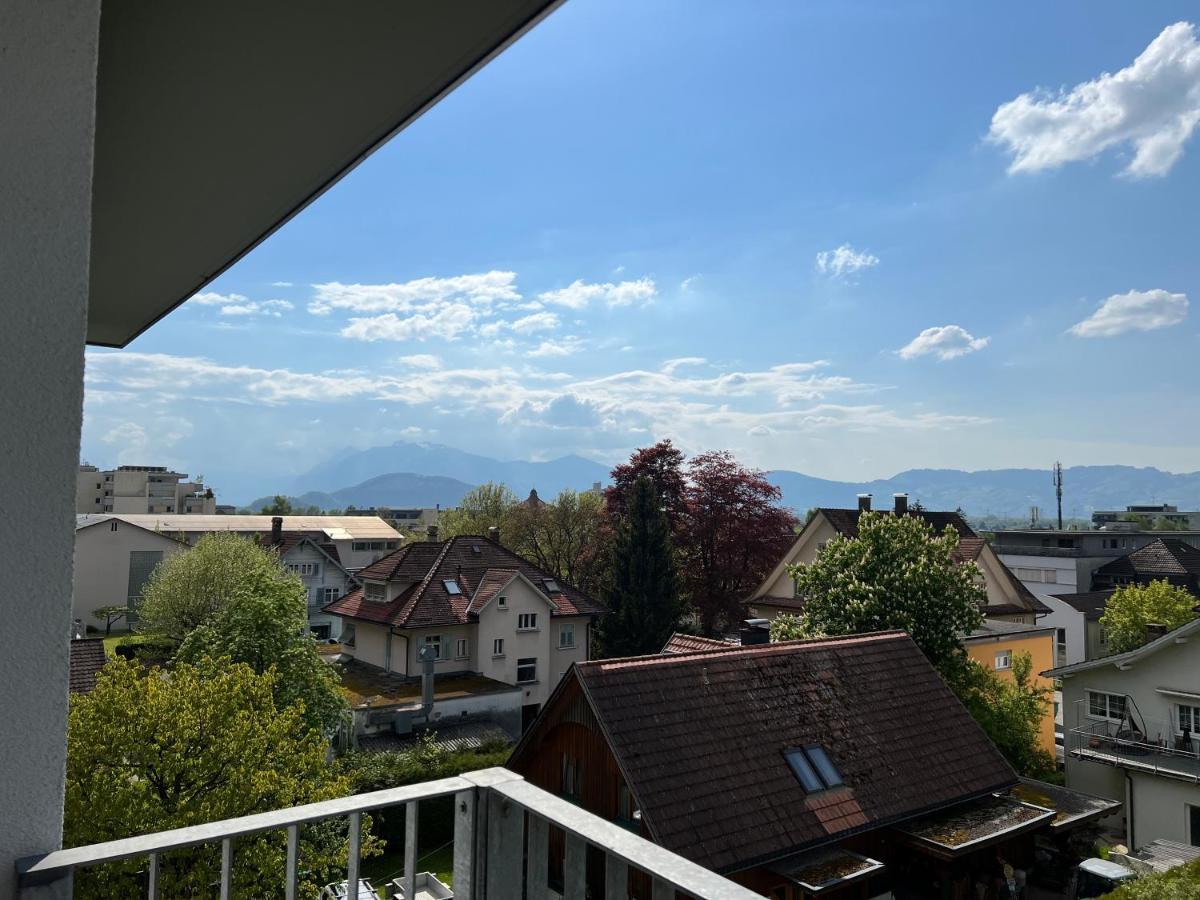 Zimmer & Appartements Am Schlossplatz Hohenems Extérieur photo